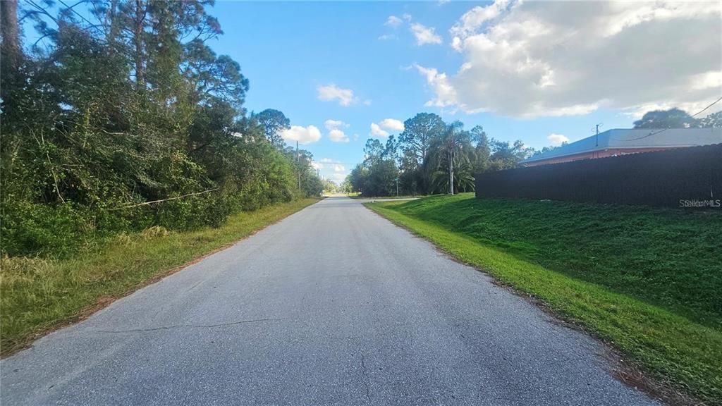 На продажу: $14,999 (0.23 acres)