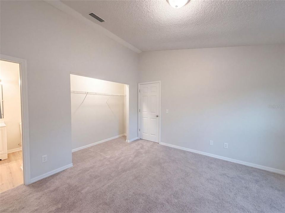 For Sale: $185,000 (3 beds, 2 baths, 1350 Square Feet)