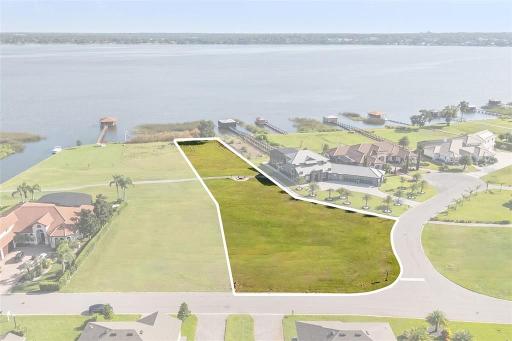 На продажу: $450,000 (1.08 acres)