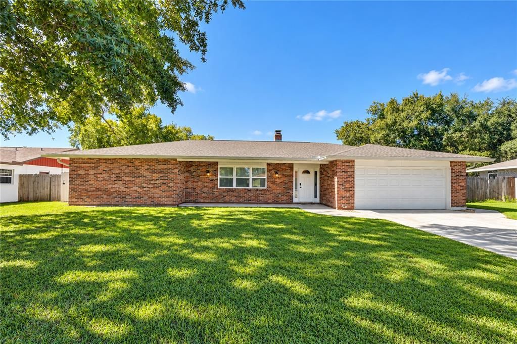 For Rent: $2,395 (3 beds, 2 baths, 2030 Square Feet)