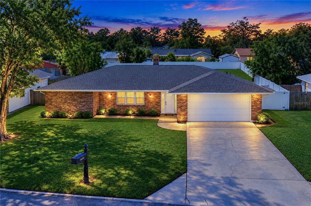 For Rent: $2,395 (3 beds, 2 baths, 2030 Square Feet)