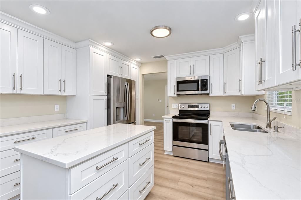 For Rent: $2,395 (3 beds, 2 baths, 2030 Square Feet)