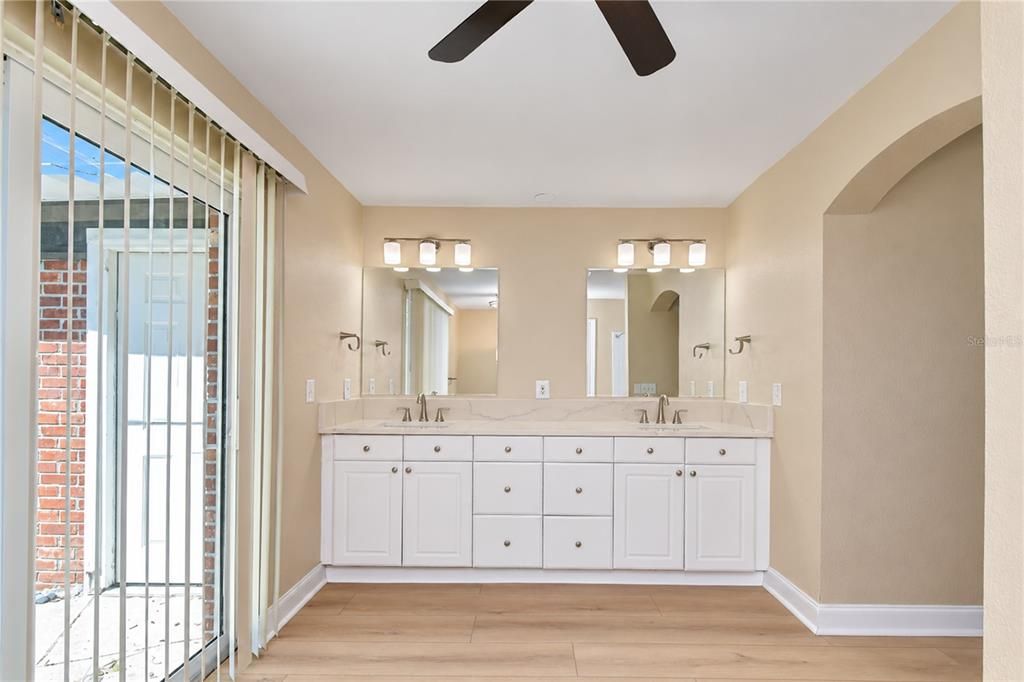 For Rent: $2,395 (3 beds, 2 baths, 2030 Square Feet)