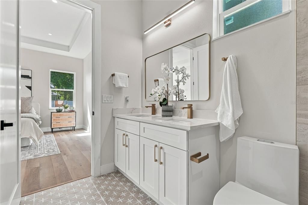 For Sale: $499,900 (3 beds, 2 baths, 1760 Square Feet)