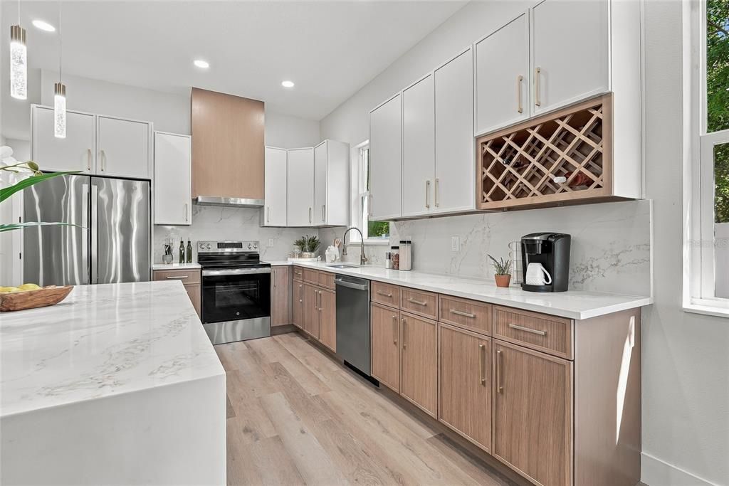 For Sale: $499,900 (3 beds, 2 baths, 1760 Square Feet)