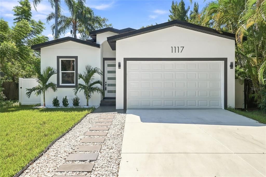 For Sale: $499,900 (3 beds, 2 baths, 1760 Square Feet)