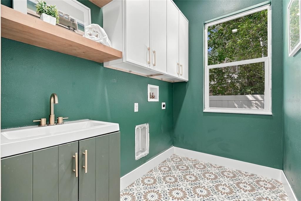 For Sale: $499,900 (3 beds, 2 baths, 1760 Square Feet)