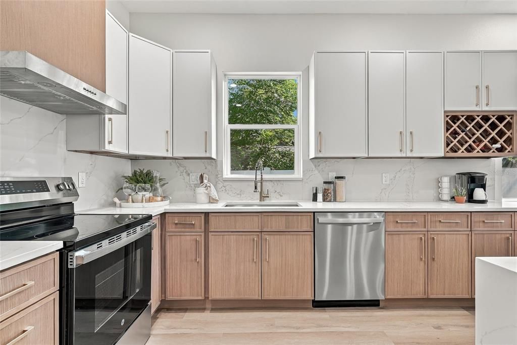 For Sale: $499,900 (3 beds, 2 baths, 1760 Square Feet)