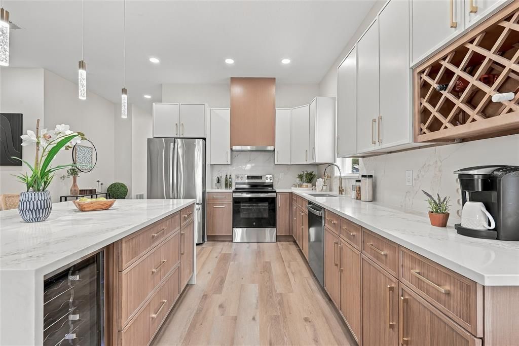 For Sale: $499,900 (3 beds, 2 baths, 1760 Square Feet)