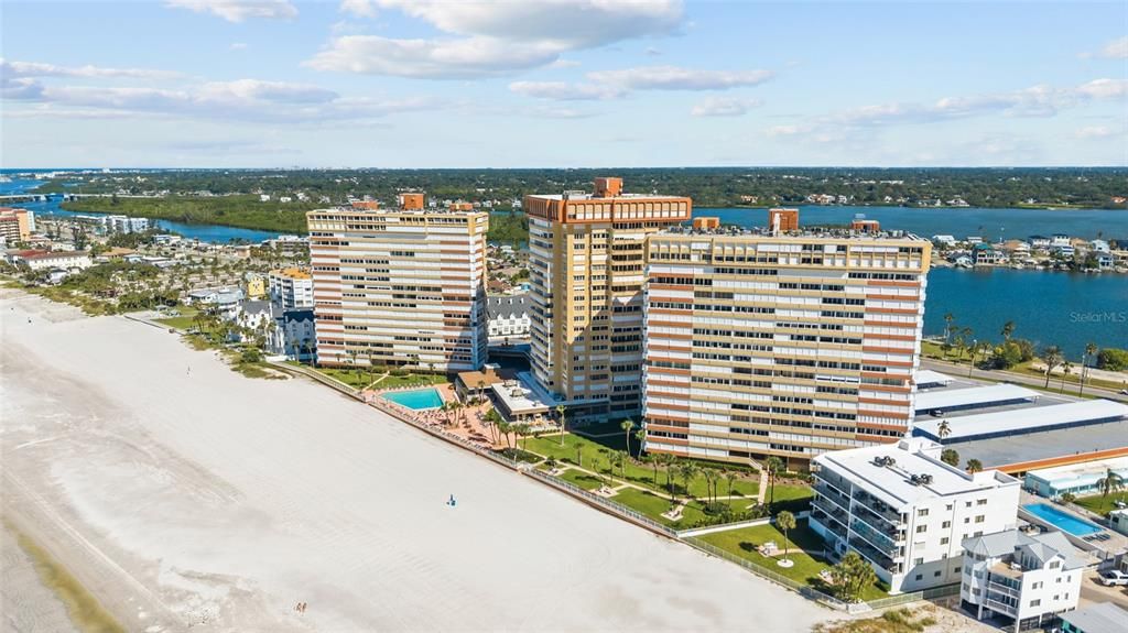 На продажу: $469,500 (1 спален, 1 ванн, 1060 Квадратных фут)