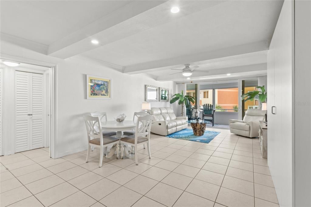 На продажу: $469,500 (1 спален, 1 ванн, 1060 Квадратных фут)