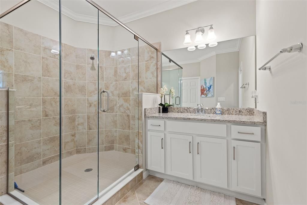 На продажу: $449,900 (3 спален, 2 ванн, 2110 Квадратных фут)