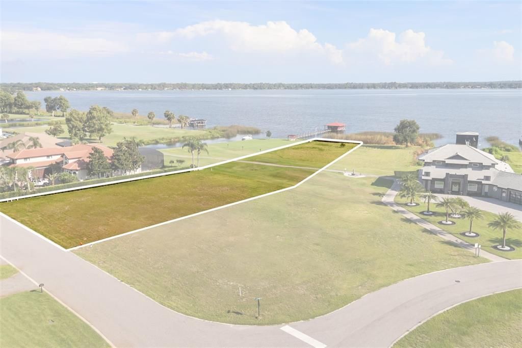 На продажу: $575,000 (1.26 acres)