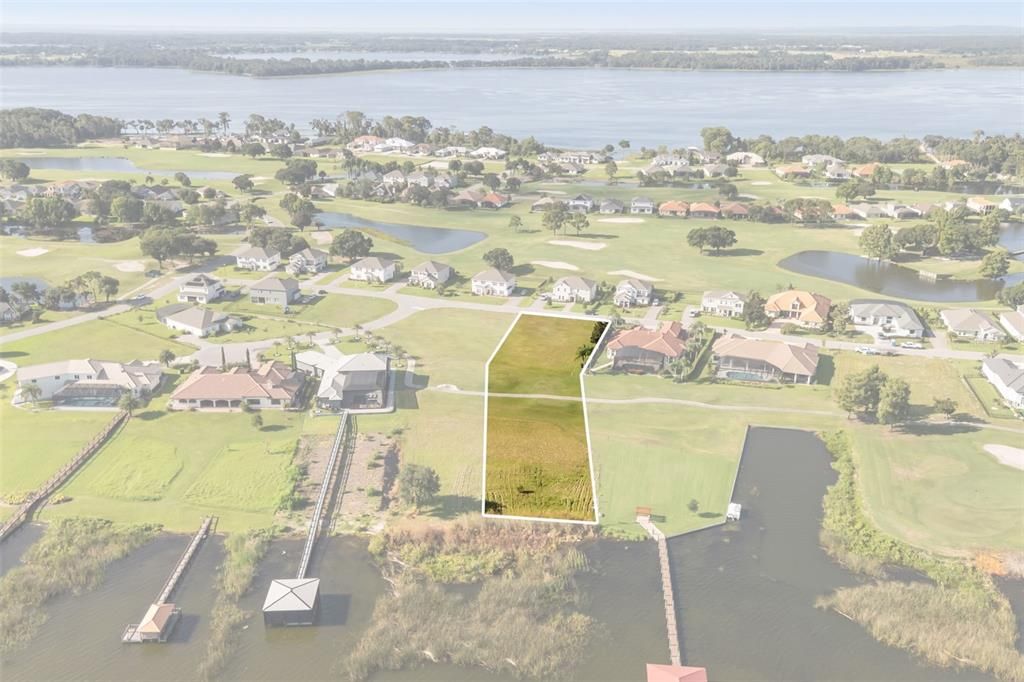 На продажу: $575,000 (1.26 acres)