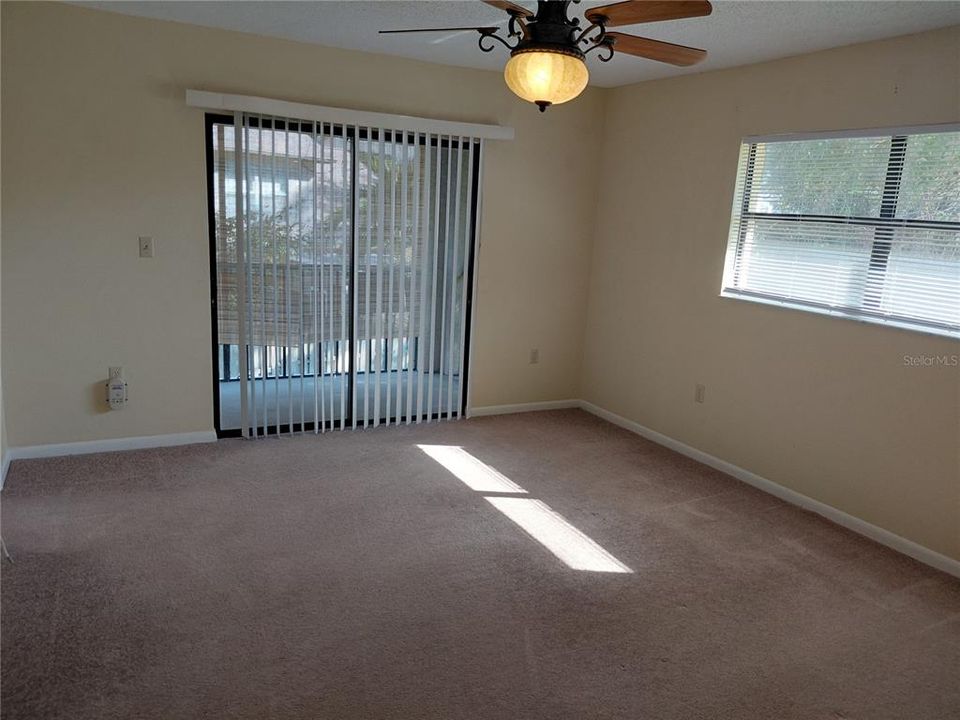 For Sale: $167,500 (1 beds, 1 baths, 750 Square Feet)