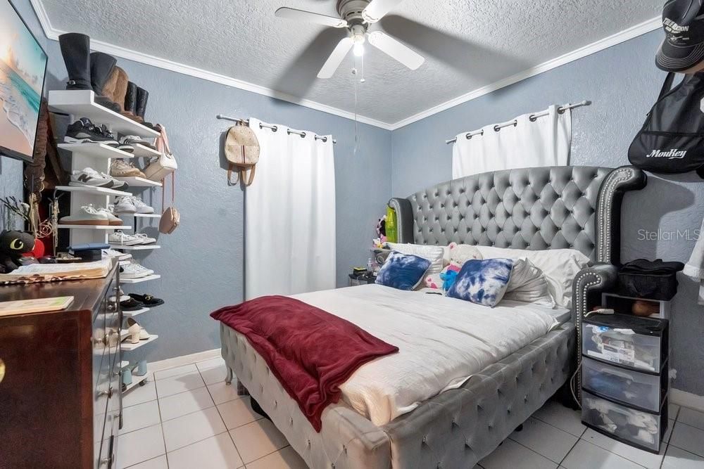 На продажу: $365,000 (2 спален, 1 ванн, 948 Квадратных фут)