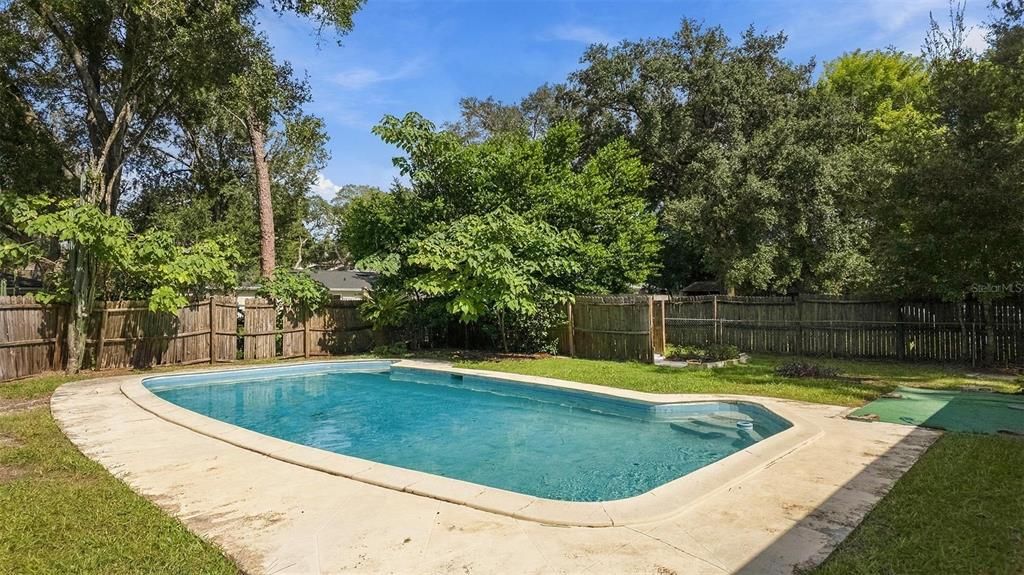 For Sale: $270,000 (3 beds, 1 baths, 1132 Square Feet)