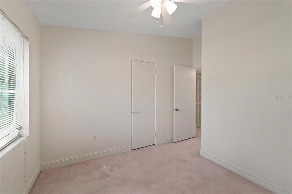 For Sale: $270,000 (3 beds, 1 baths, 1132 Square Feet)