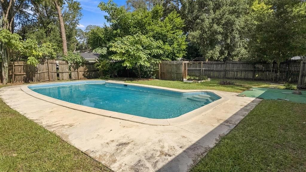 For Sale: $270,000 (3 beds, 1 baths, 1132 Square Feet)