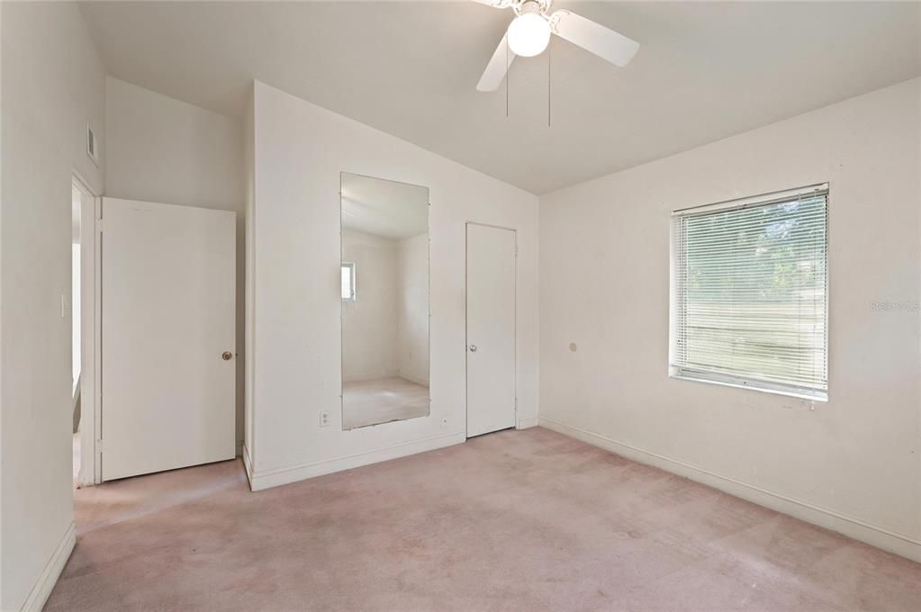 For Sale: $270,000 (3 beds, 1 baths, 1132 Square Feet)