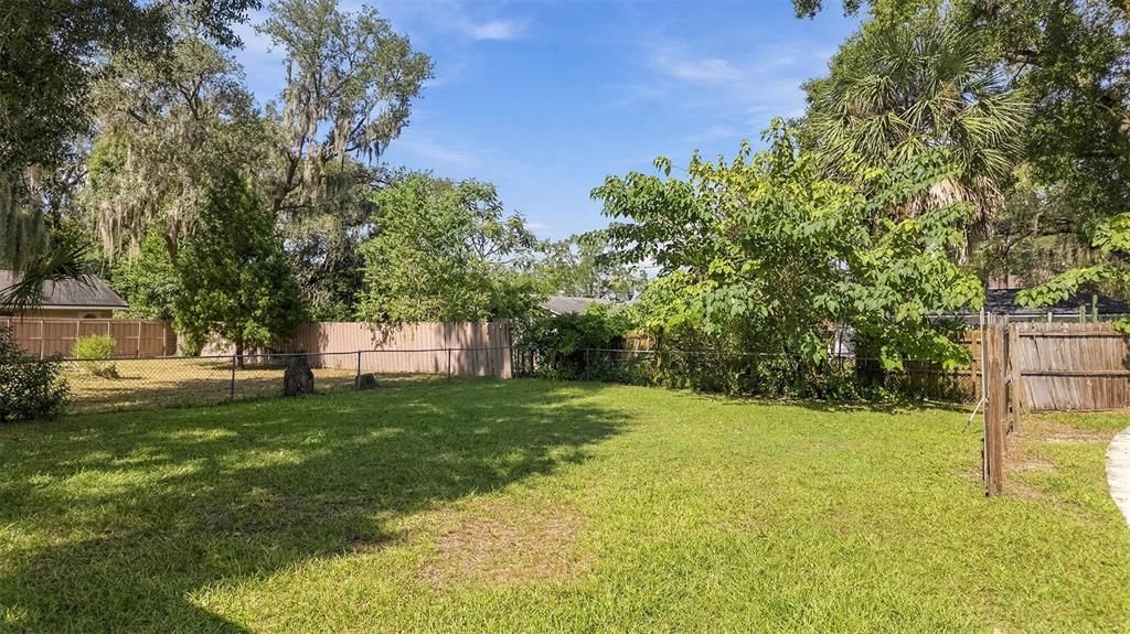 For Sale: $270,000 (3 beds, 1 baths, 1132 Square Feet)