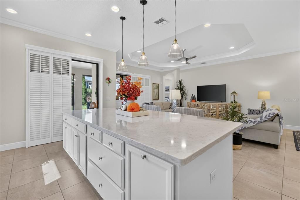 For Sale: $615,000 (3 beds, 3 baths, 2350 Square Feet)