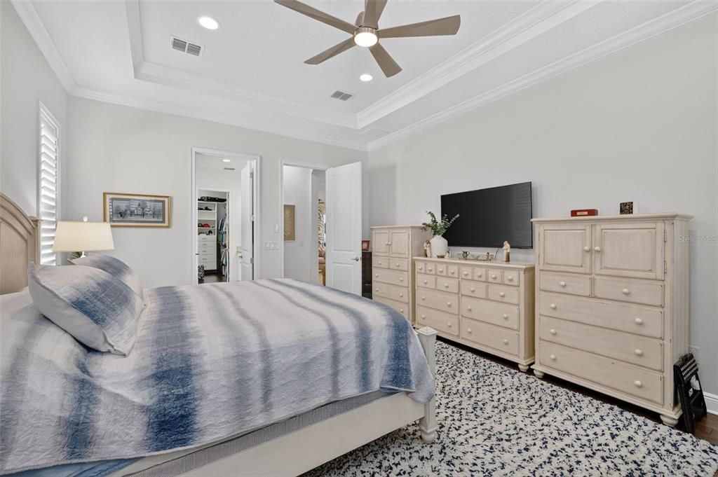 For Sale: $615,000 (3 beds, 3 baths, 2350 Square Feet)