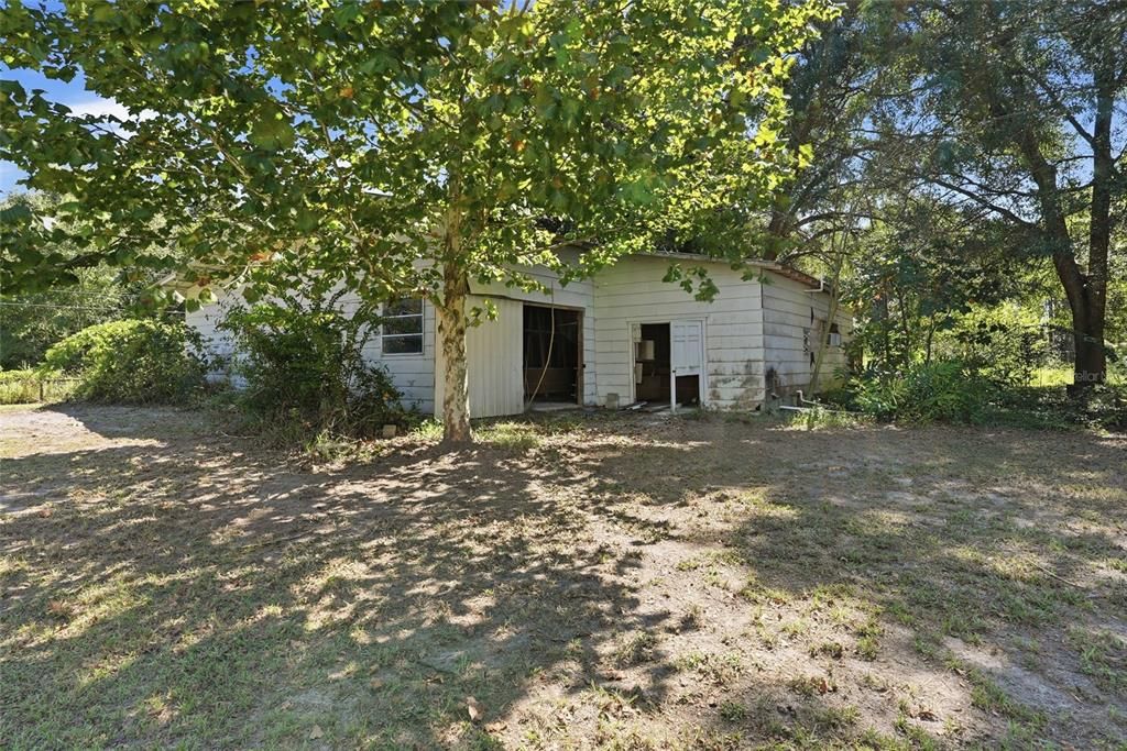 For Sale: $350,000 (3 beds, 2 baths, 1664 Square Feet)