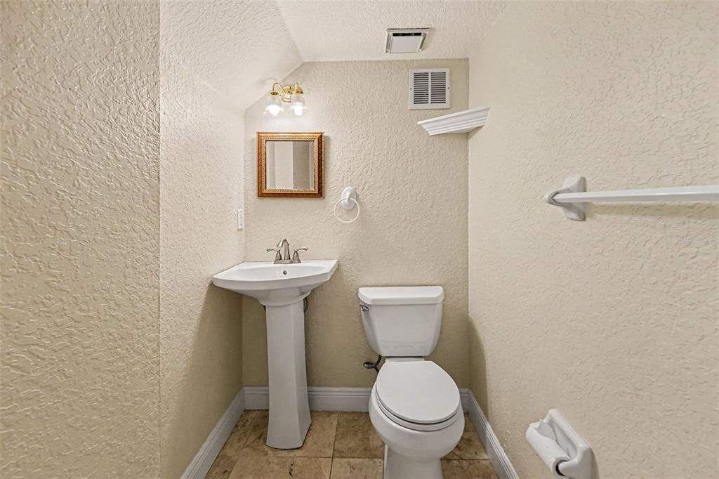 В аренду: $2,600 (3 спален, 2 ванн, 1644 Квадратных фут)