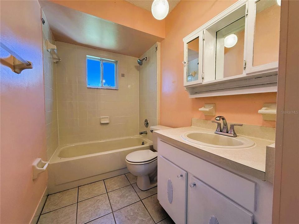 For Sale: $145,000 (2 beds, 1 baths, 744 Square Feet)