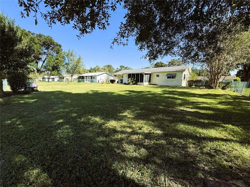 For Sale: $145,000 (2 beds, 1 baths, 744 Square Feet)