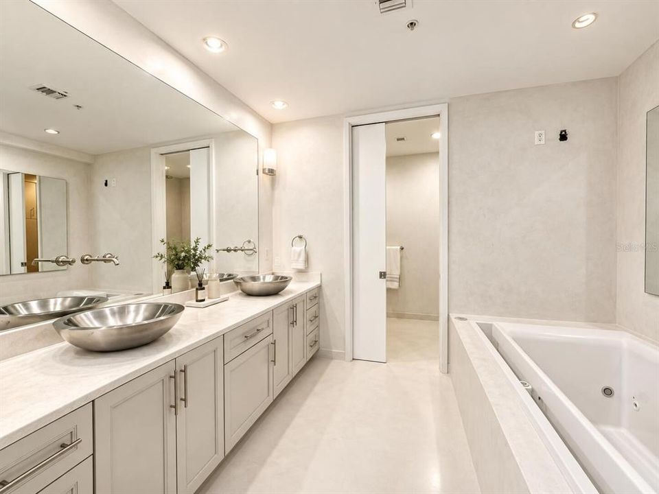 На продажу: $2,395,000 (4 спален, 3 ванн, 3172 Квадратных фут)