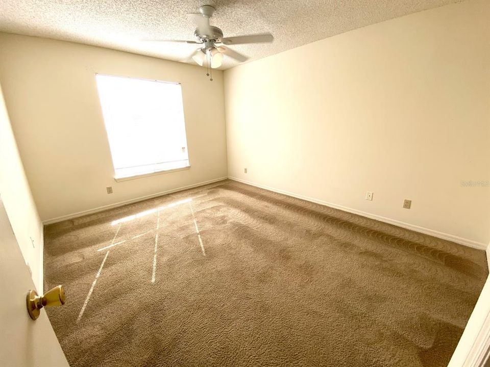 For Sale: $119,000 (1 beds, 1 baths, 673 Square Feet)