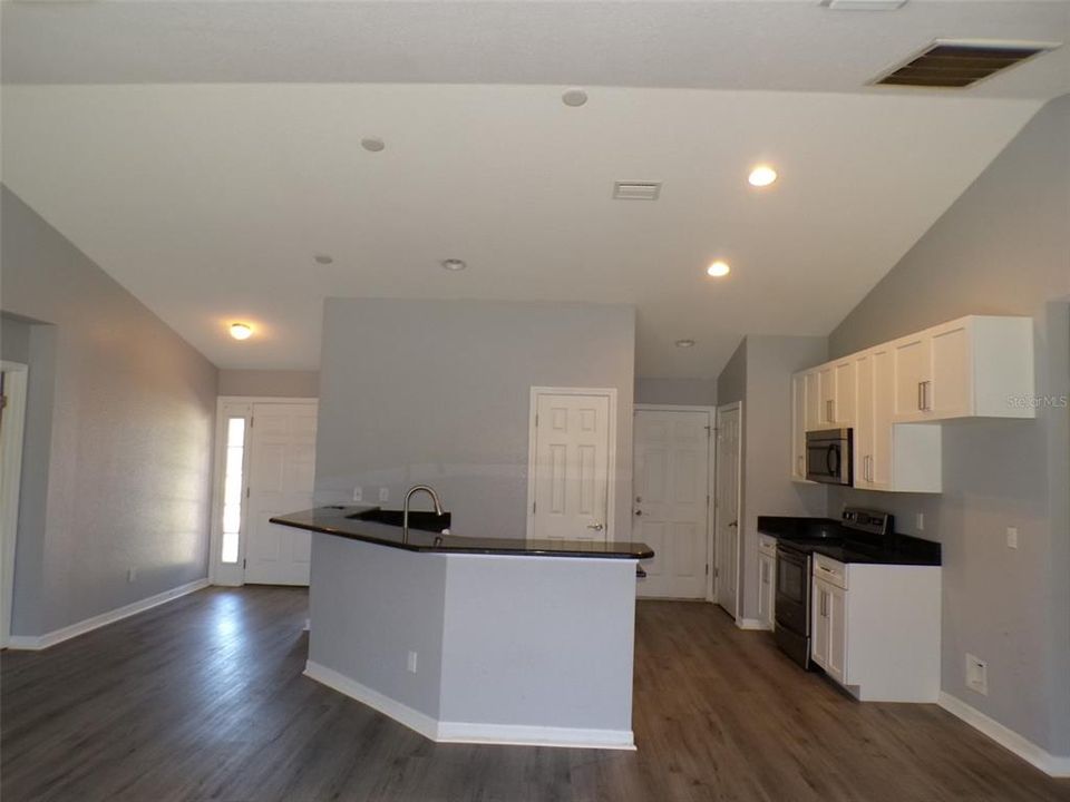 En Venta: $222,000 (3 camas, 2 baños, 1468 Pies cuadrados)