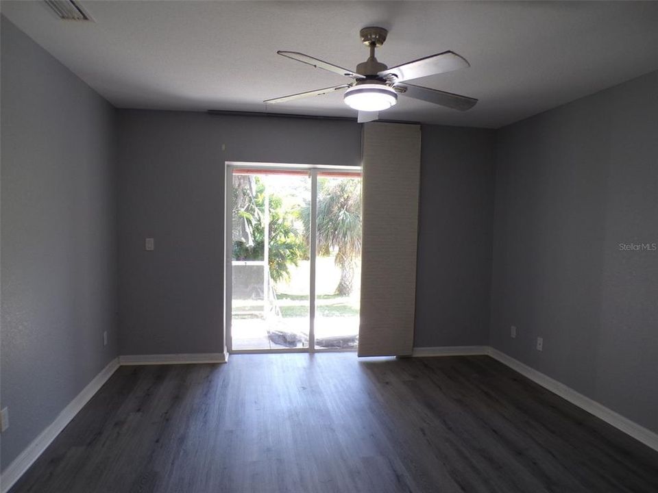 En Venta: $222,000 (3 camas, 2 baños, 1468 Pies cuadrados)