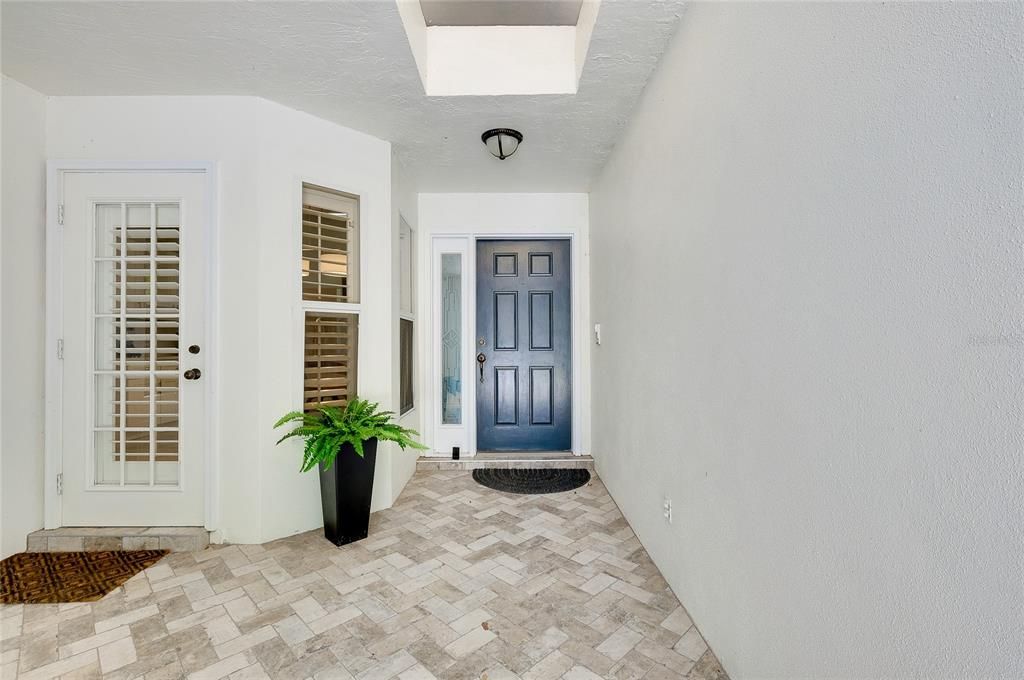 En Venta: $589,000 (3 camas, 2 baños, 3009 Pies cuadrados)