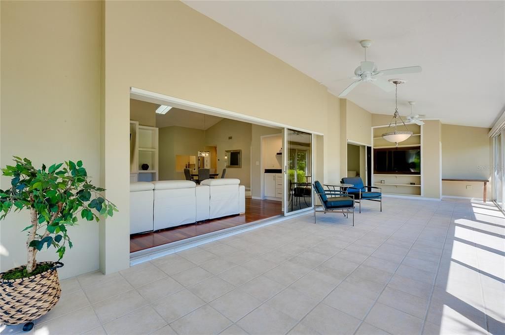 En Venta: $589,000 (3 camas, 2 baños, 3009 Pies cuadrados)