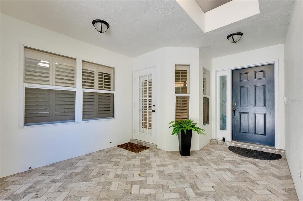 En Venta: $589,000 (3 camas, 2 baños, 3009 Pies cuadrados)