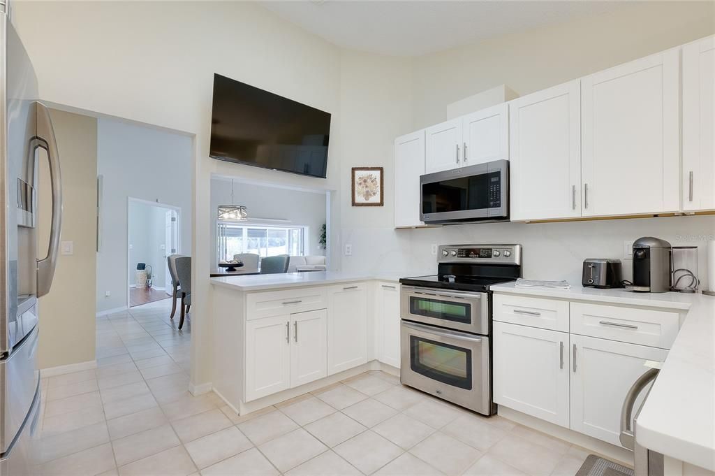En Venta: $589,000 (3 camas, 2 baños, 3009 Pies cuadrados)