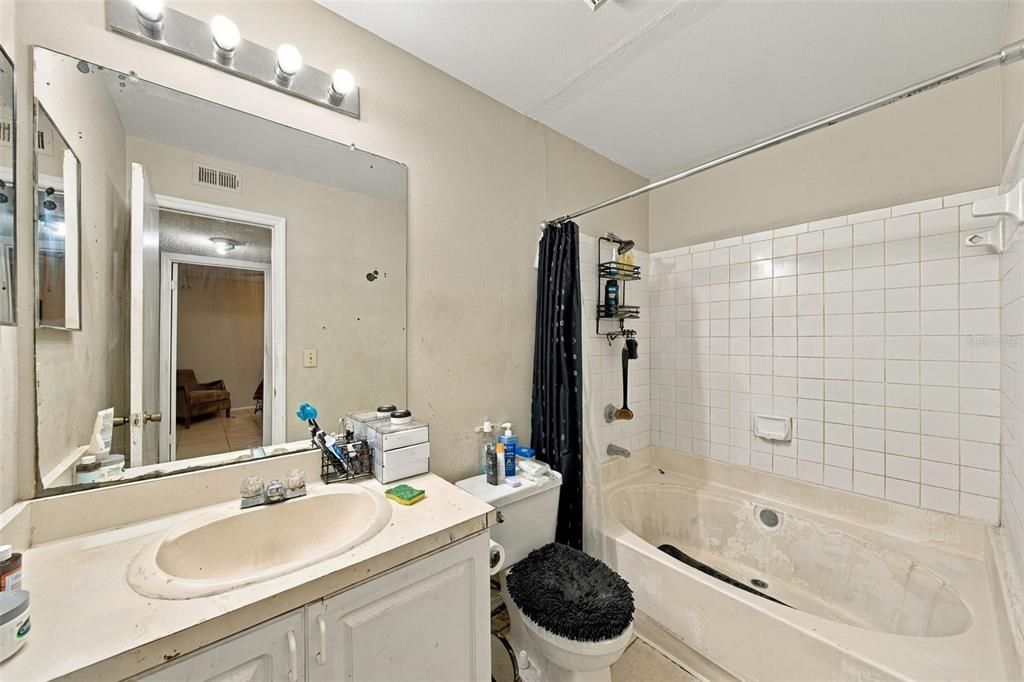 En Venta: $100,000 (1 camas, 1 baños, 738 Pies cuadrados)