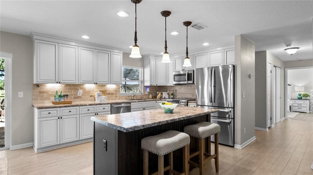 For Sale: $750,000 (4 beds, 2 baths, 2040 Square Feet)