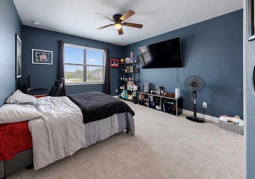 For Sale: $649,900 (4 beds, 4 baths, 3316 Square Feet)