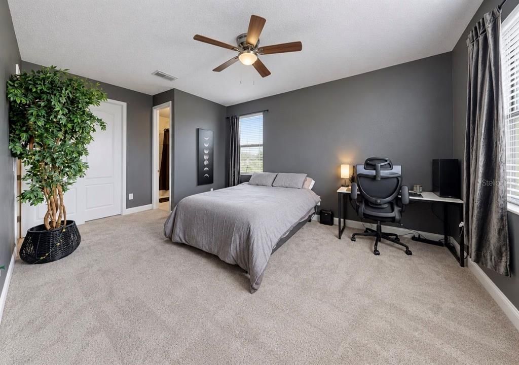 For Sale: $649,900 (4 beds, 4 baths, 3316 Square Feet)