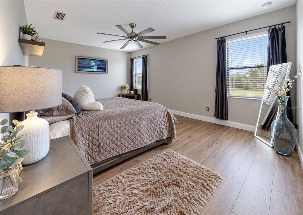 For Sale: $649,900 (4 beds, 4 baths, 3316 Square Feet)