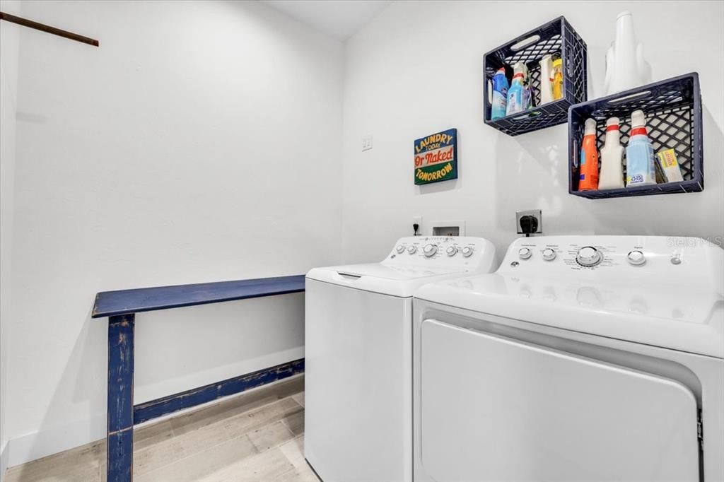 En Venta: $599,000 (3 camas, 2 baños, 1578 Pies cuadrados)