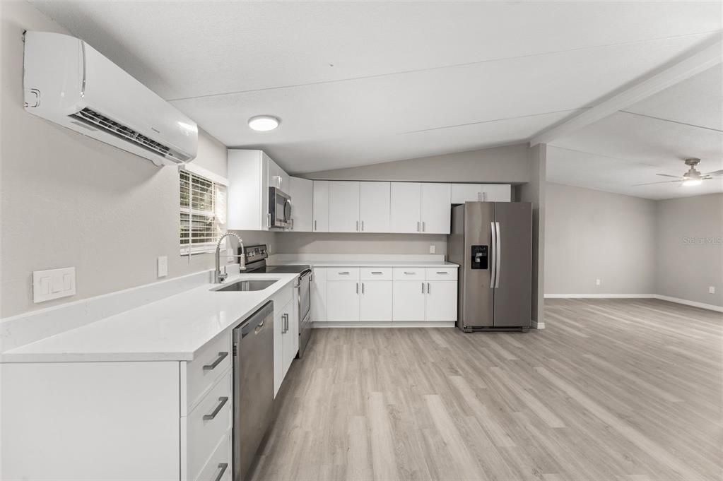 For Sale: $160,000 (3 beds, 2 baths, 1080 Square Feet)