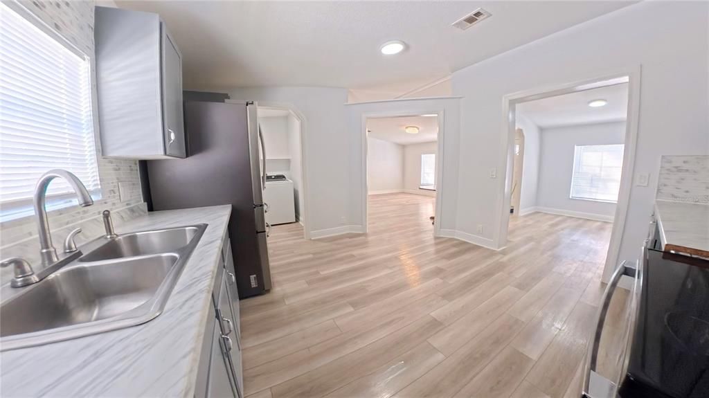 En Venta: $259,900 (3 camas, 2 baños, 1512 Pies cuadrados)