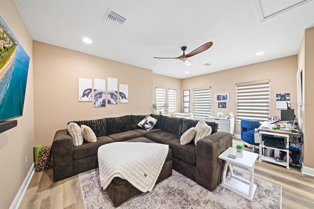 For Sale: $1,625,000 (4 beds, 5 baths, 3246 Square Feet)