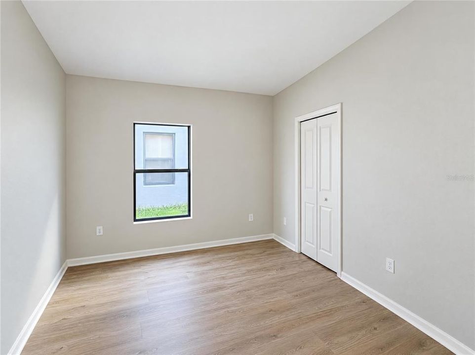En Venta: $377,000 (4 camas, 2 baños, 2075 Pies cuadrados)
