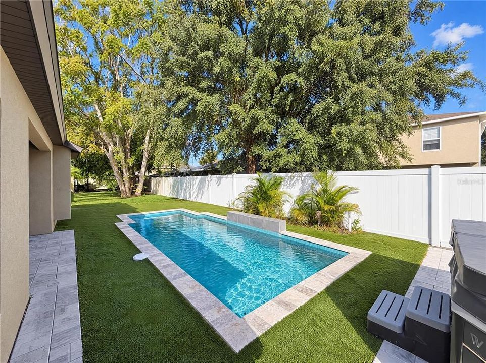 En Venta: $377,000 (4 camas, 2 baños, 2075 Pies cuadrados)